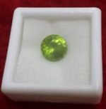 peridot very stylish cutting like diamond.